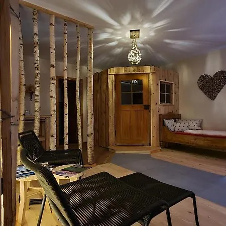 Kleines Zirbelhotel - üf