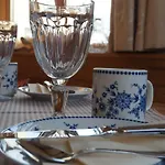 Kleines Zirbelhotel - Uef 4*