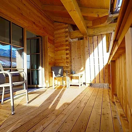 מלון Kleines Zirbelhotel - Uef 4*
