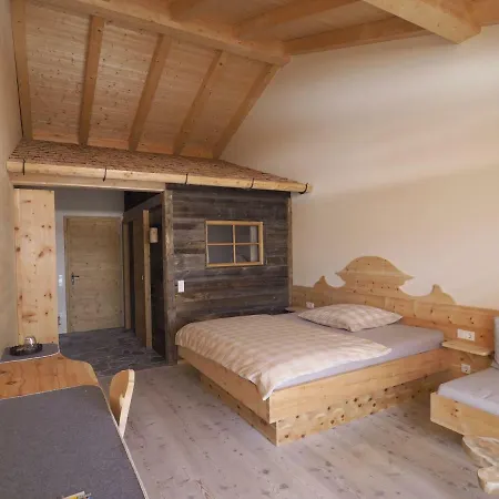 Kleines Zirbelhotel - Uef Hotell 4*
